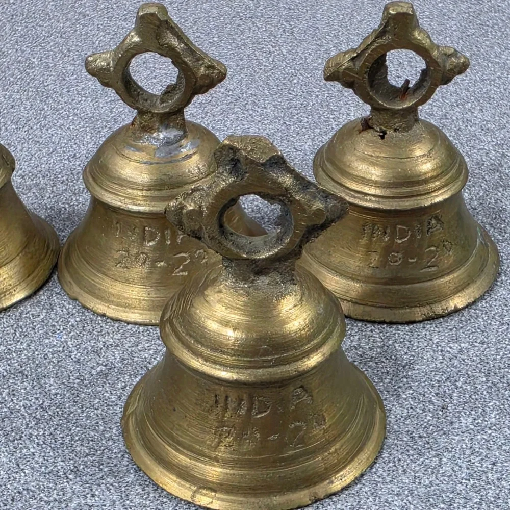 Brass finger Bells Small Gold Good Vintage India 20-20 Set of 6 (2 missing bell)